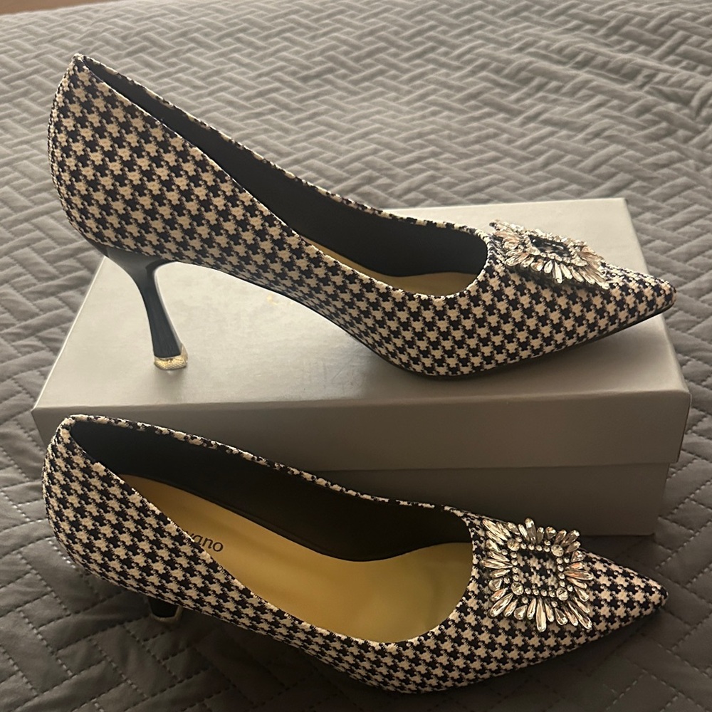 Houndstooth Pointed-Toe Kitten Heel Pumps with Crystal Accent